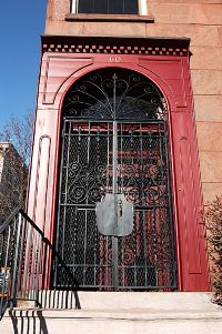 03_Door